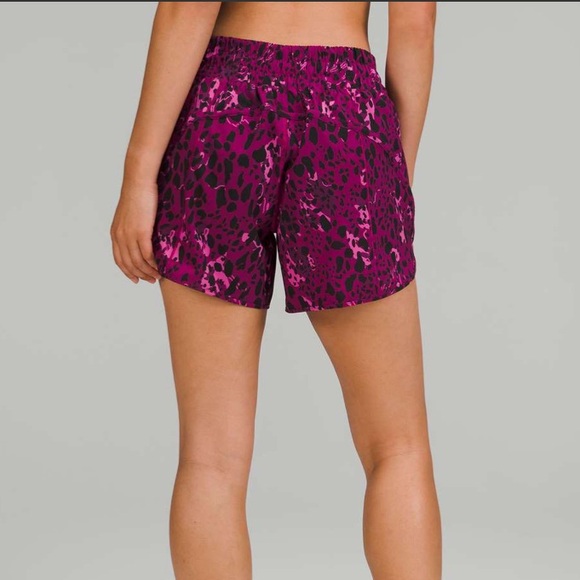Lululemon Track That Mid-Rise Lined Short 5” Cheetah Camo Magenta Purple Multi - Picture 2 of 10